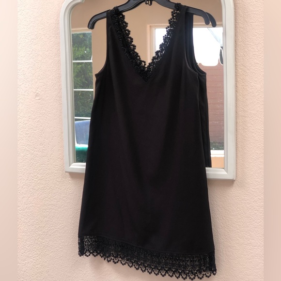 Black Lace Leith Shift Dress - Picture 2 of 6